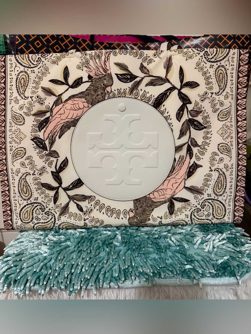Brand New Authentic Ella Printed Tote Printed Cockatoo